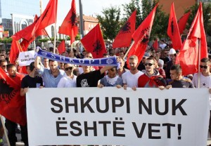 Prishtina-ne-proteste-per-Shkup