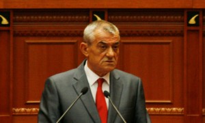 2201-Kryetari-i-grupit-parlamentar-te-PS-Gramoz-Ruçi-Foto-ATSH-ARKIVE-541x350