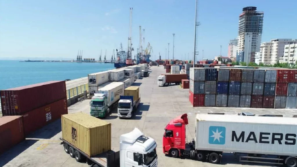 Ngushtimi i hyrjes së portit  deputeti i PD në Durrës  Vendim antishqiptar  krijon probleme 