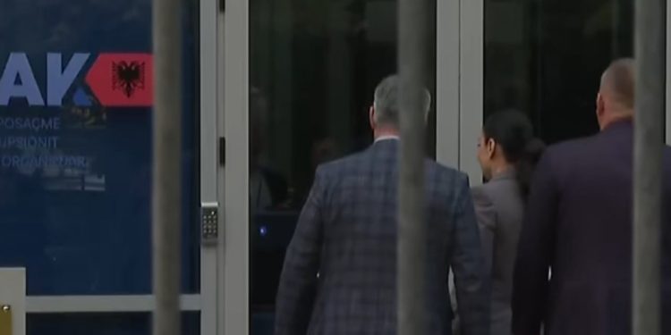 Zv kryeministrja Belinda Balluku paraqitet në SPAK