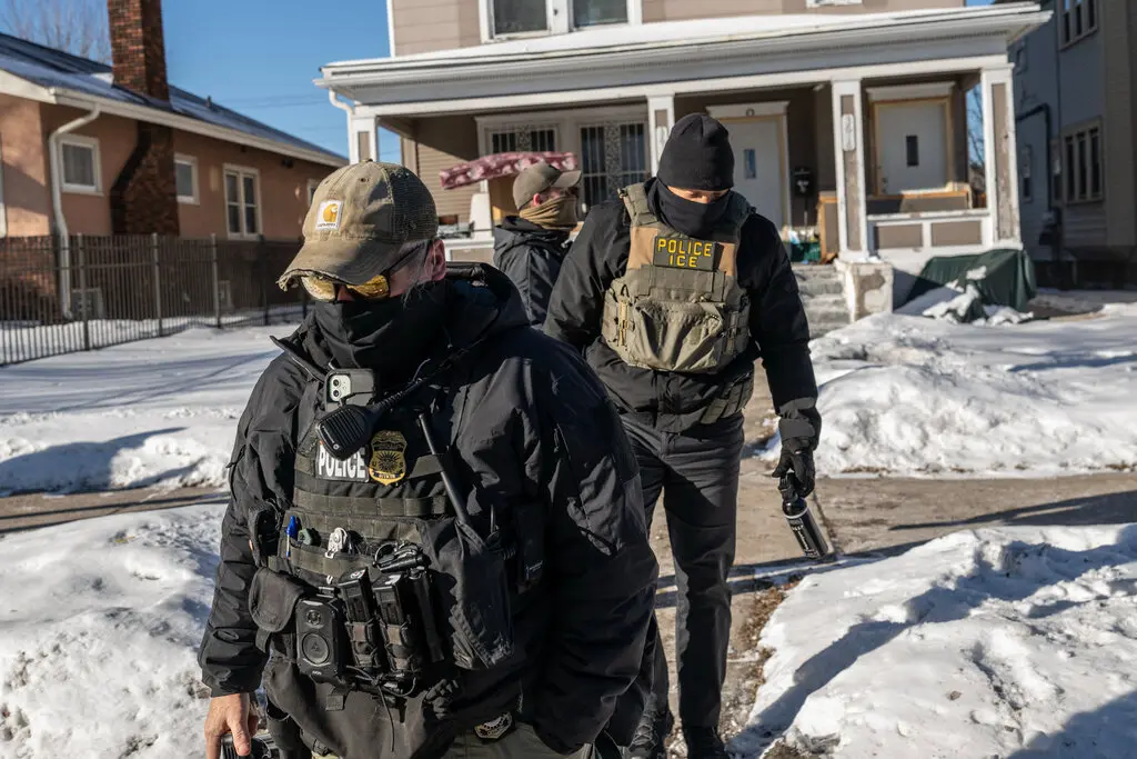 ICE zgjeron kompetencat e agjentëve për të arrestuar persona pa urdhër gjykate