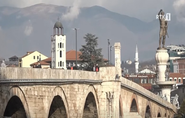 Shqiptarët në Maqedoninë e Veriut kërkojnë respektim të gjuhës shqipe