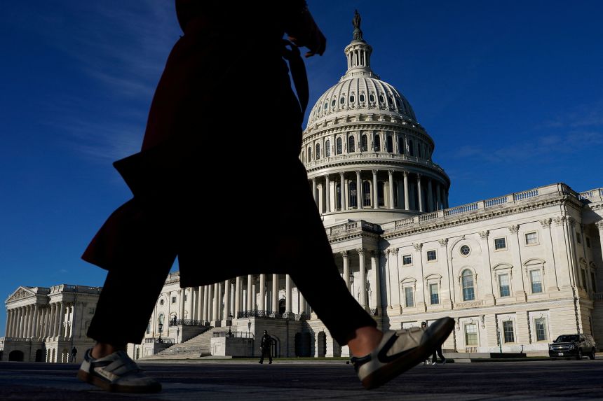 Senati nis një debat maratonë mbi projektligjin e Trump për identifikimin e votuesve