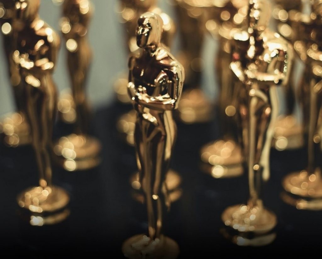 Pse çmimi më i madh i Hollivudit   Oscar   zyrtarisht vlen vetëm 1 dollar dhe pse fituesit nuk mund ta shesin