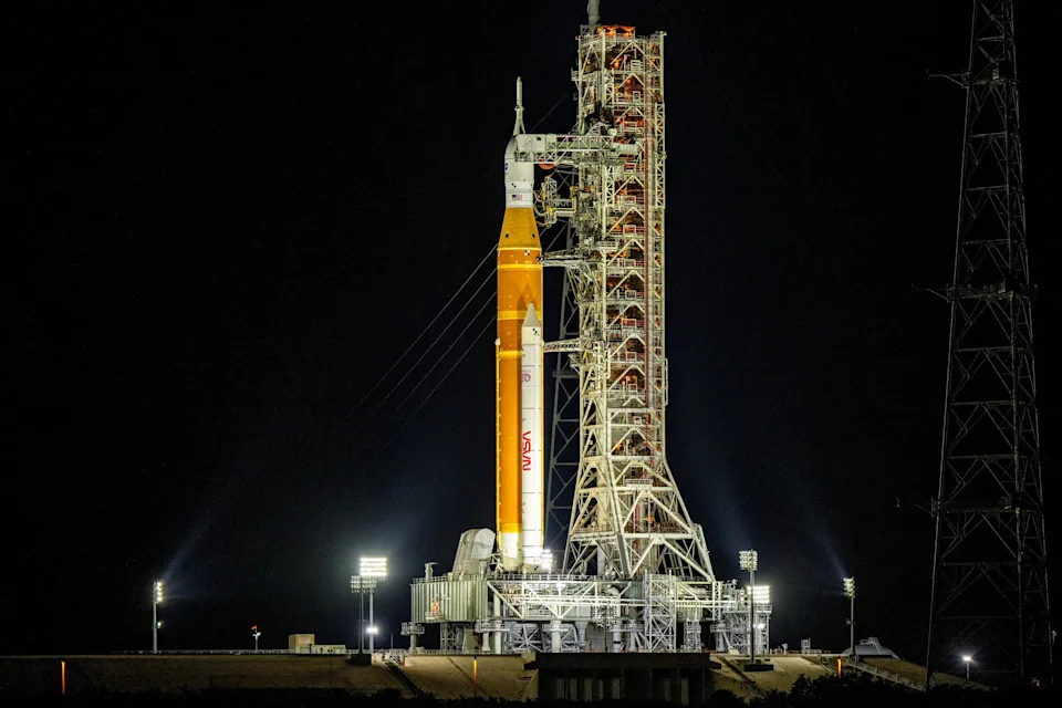 NASA lëshon misionin historik Artemis II drejt Hënës pas dekadash pritjeje