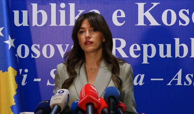 Zgjedhjet e reja në Kosovë  Albulena Haxhiu mbledh nesër krerët e partive politike për përcaktimin e datës