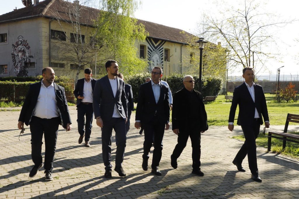 Dakordim trepalësh Ministri Komunë FFK për investime në Mitrovicë