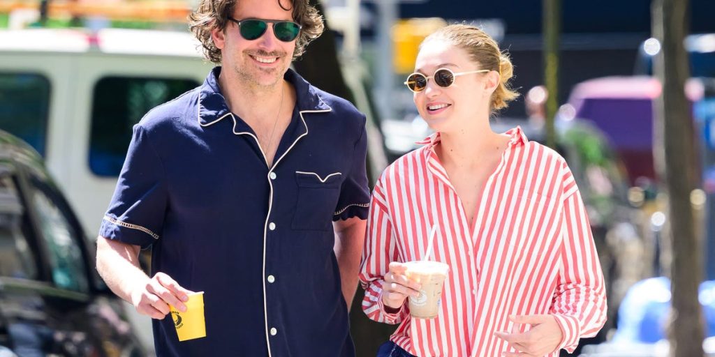 Trendi i vjeshtës  Bluza me vija të kuqe që po vishen nga vajzat më në modë