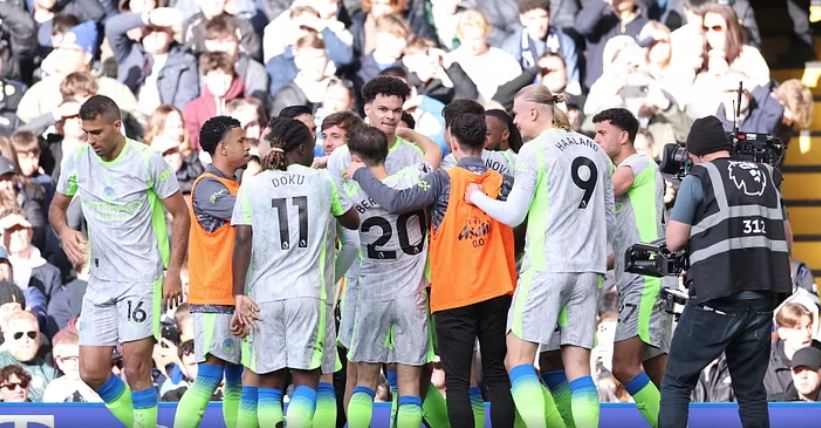 City shënon tre gola kundër Chelsea dhe frikëson Arsenalin