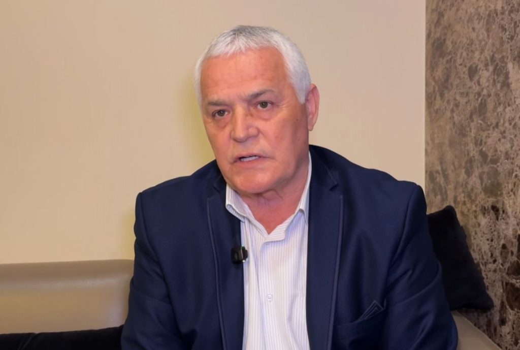 Dedë Shullani apel për pajtim  Konfliktet të zgjidhen me dialog  jo me gjakmarrje