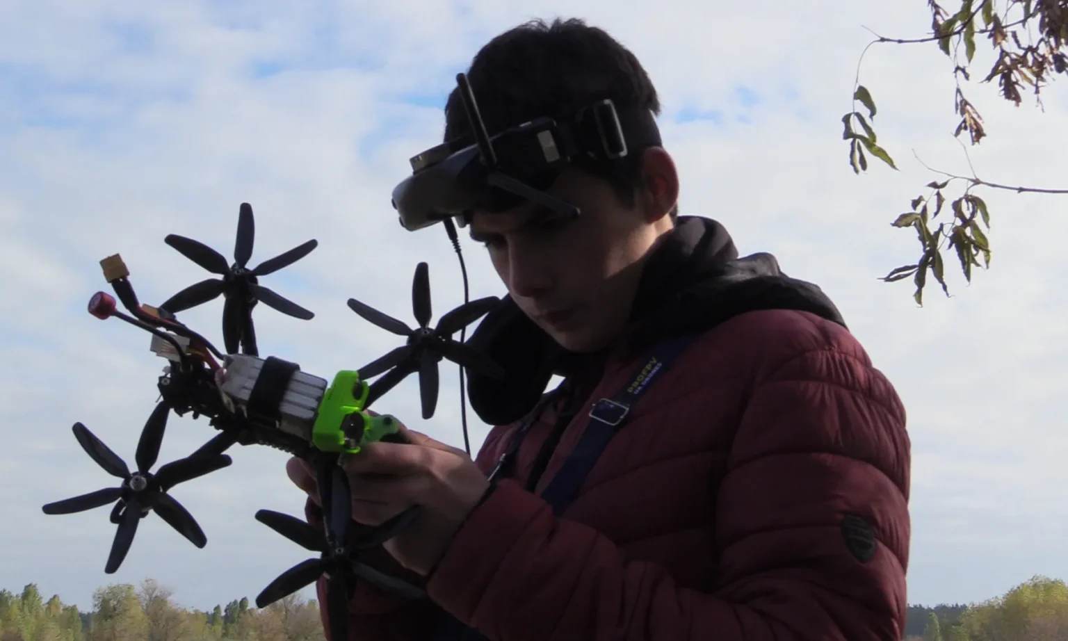 Rusia detyron studentët të bëhen pilotë dronësh për luftën në Ukrainë