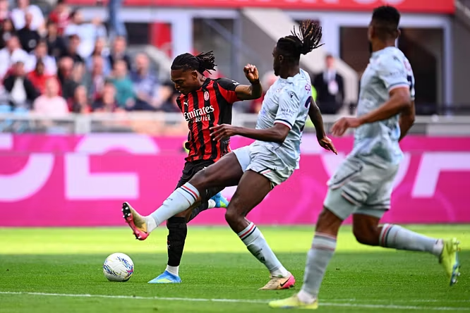 Milani fundoset në  San Siro   mundet nga Udinese