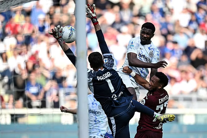 Nga 0 2  në 2 2  Interi ndalet nga Torino