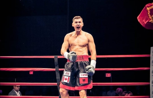 Boks  Shqiptari Kristian Prenga sfidon Anthony Joshua në ring