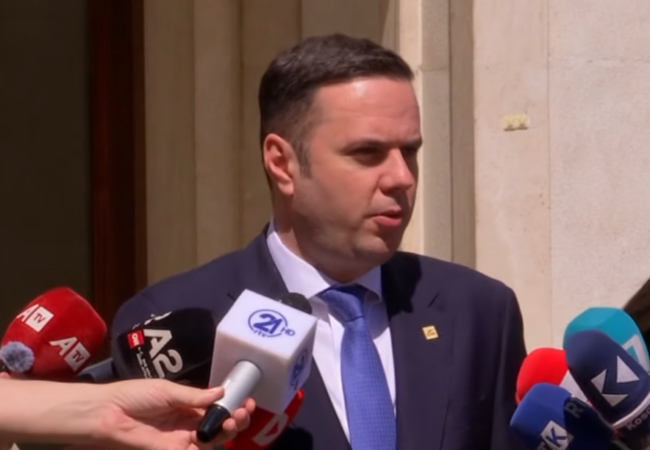 Çështja e Presidentit  Abdixhiku pas takimit me Kurtin  Asnjë marrëveshje