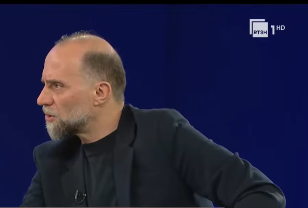 Sulo  Për të shkuar te teknikat e Kodit dhe ndryshimet kushtetuese  duhet marrëveshje politike