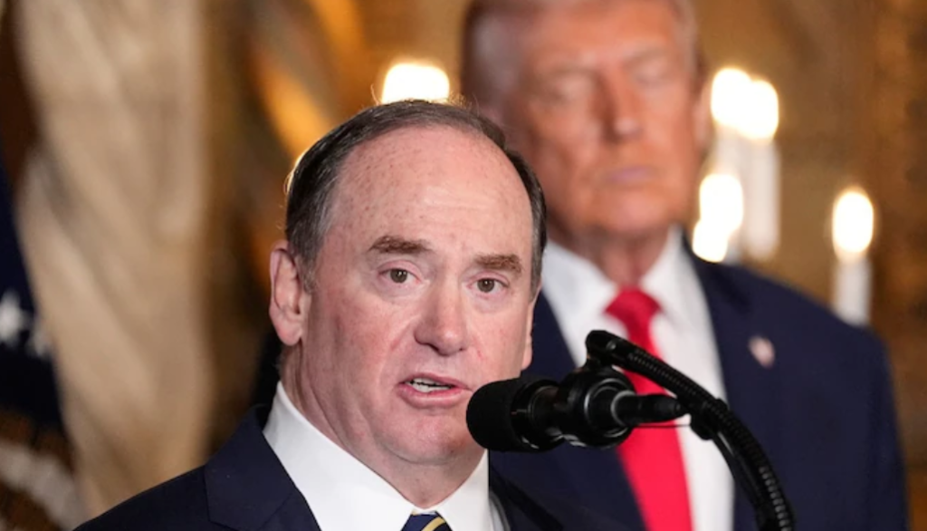 E papritur në SHBA  shefi i Marinës Amerikane largohet nga posti