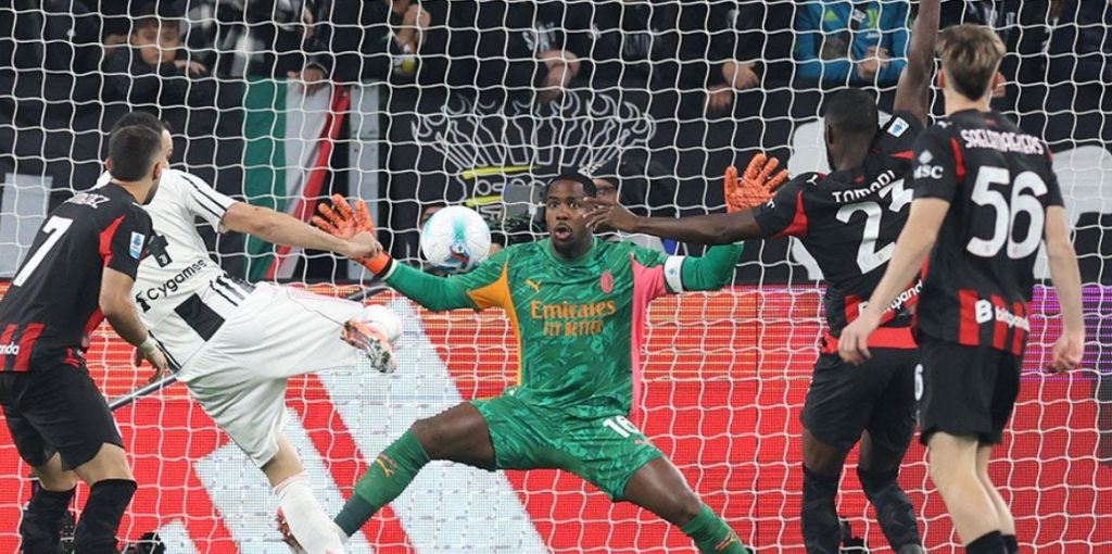 Milan Juventus  kryesfida e javës në Serie A  FORMACIONET ZYRTARE