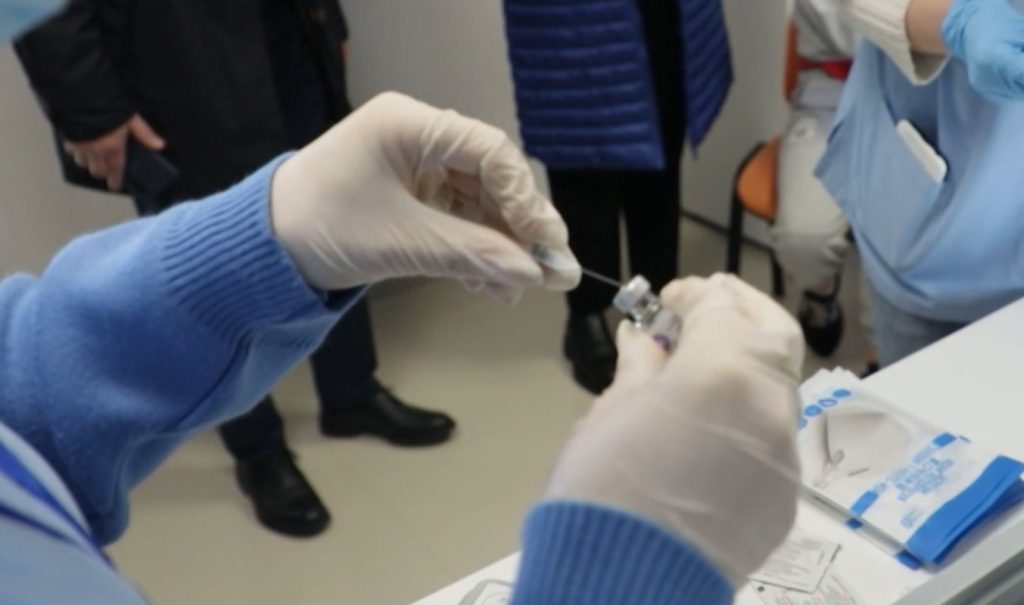 Studimi i ISHP  Fëmijët e vaksinuar kundër hepatitit B janë të mbrojtur edhe nga kanceri i mëlçisë