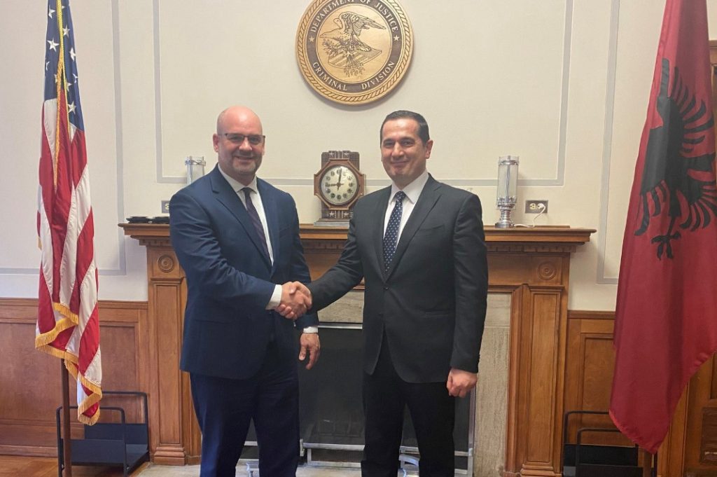 Kreu i SPAK takime me FBI dhe DEA  bashkëpunim në luftën kundër krimit të organizuar dhe korrupsionit