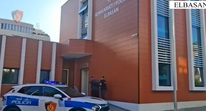 Elbasan  I dënuar me 2 vite burg për vjedhje  arrestohet 45 vjeçari i shpallur në kërkim