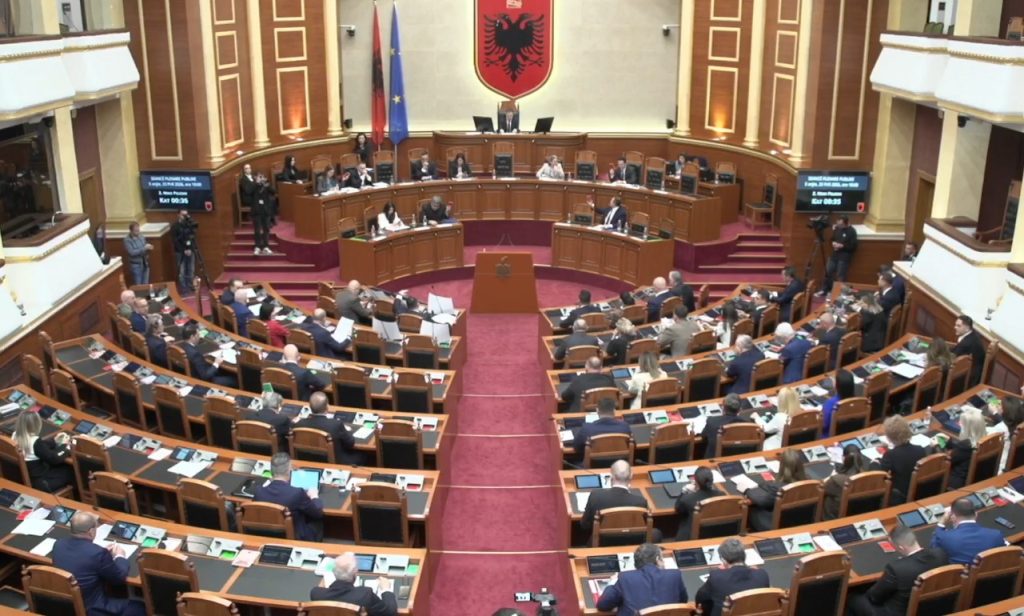 Kuvendi rrëzon interpelancën për fondet IPARD  Peleshi  Po hetohet nga SPAK  Opozita  Bujqësia ka regres  kërkojmë llogaridhënie