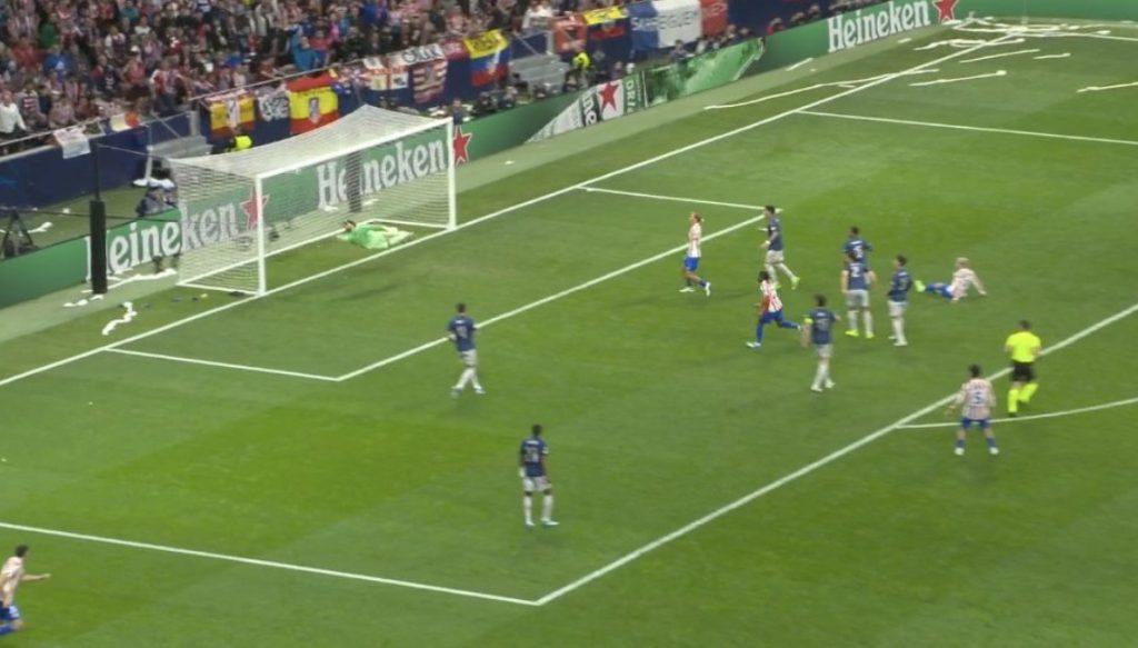 Vendosin penalltitë  Atletico Madrid dhe Arsenal bëjnë  paqe  në gjysmëfinalen e parë  video 