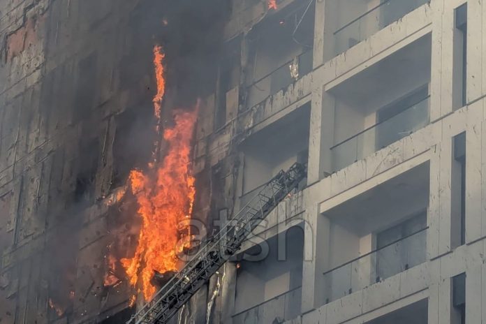 Ja si nisi zjarri në pallatin që u  përpi  nga flakët pranë QSUT së