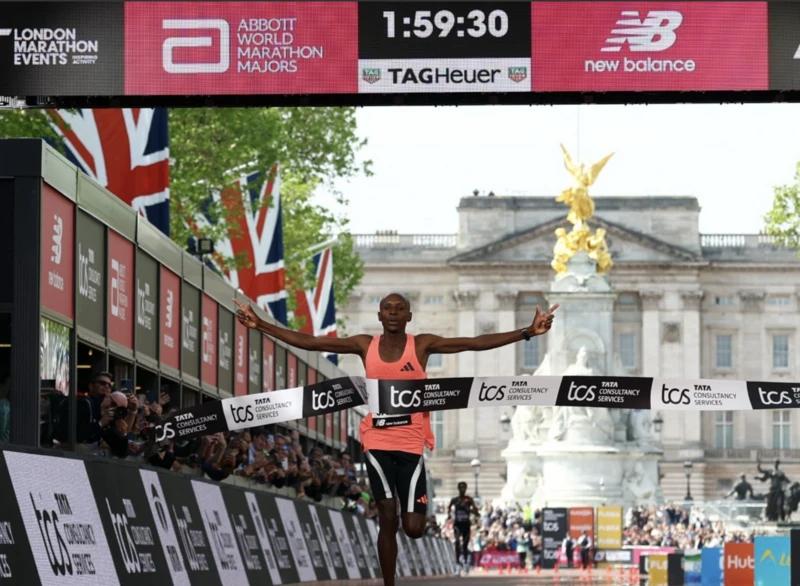 London Marathon 2026  Historike  Sabastian Sawe është i pari atlet që mbyll maratonën nën 2 orë 