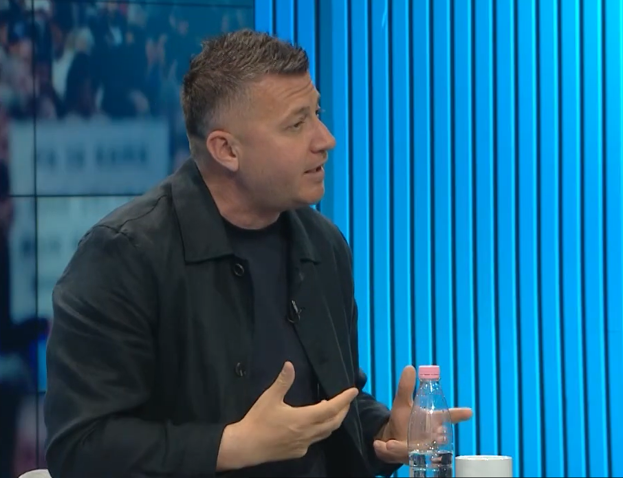 Dedaj  Protesta e opozitës  me skenar  si protestat italiane