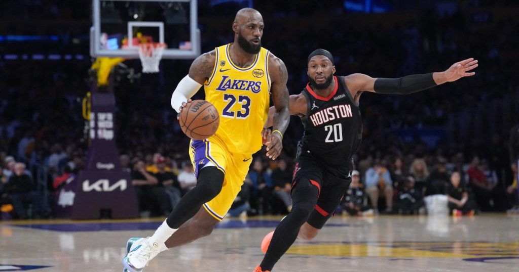 NBA  Lakers pa Doncic befasojnë Rockets dhe marrin ndeshjen e parë të serisë në Perëndim