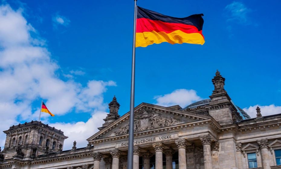 Gjermania paketë mbështetjeje pas luftës me Iranin  ulje e taksës së karburantit dhe bonus deri në 1000 euro