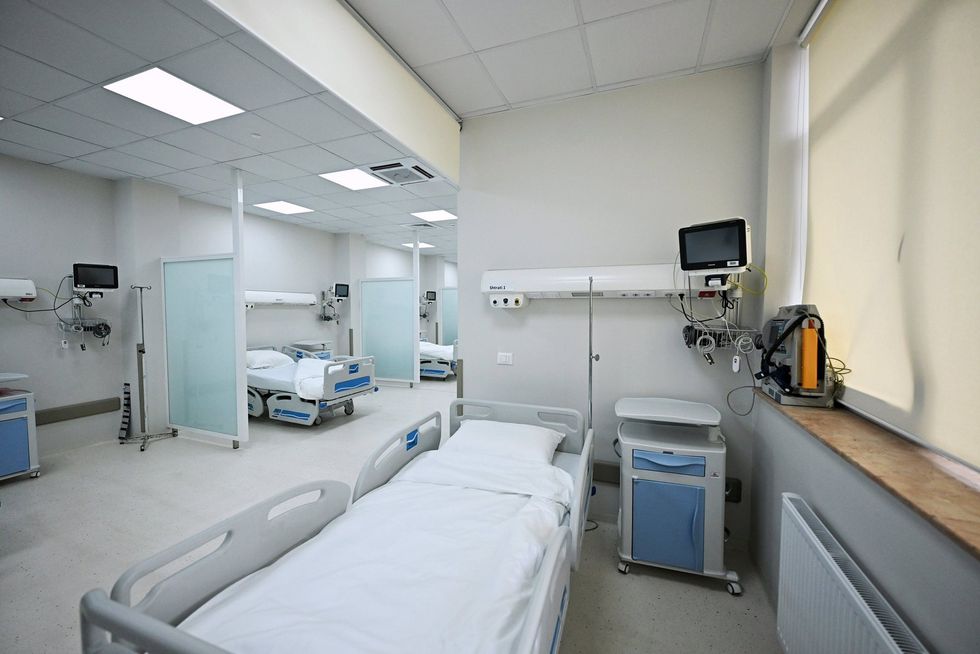 Përurohen renovimet në Klinikën e Kirurgjisë në QKUK   investim në vlerë 1 5 milion euro nga Luksemburgu   pamje