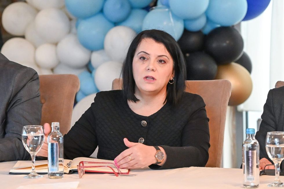 Petrova  Nuk ka tatim të dyfishtë për askënd