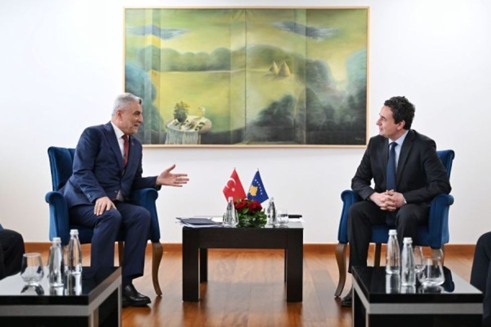 Kurti  Synojmë linjë të re ajrore Kosovë SHBA me ndihmën e Turqisë