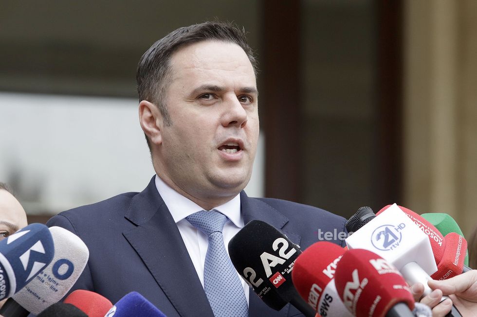 Abdixhiku  LDK mund ta propozoj edhe Vjosa Osmanin për presidente