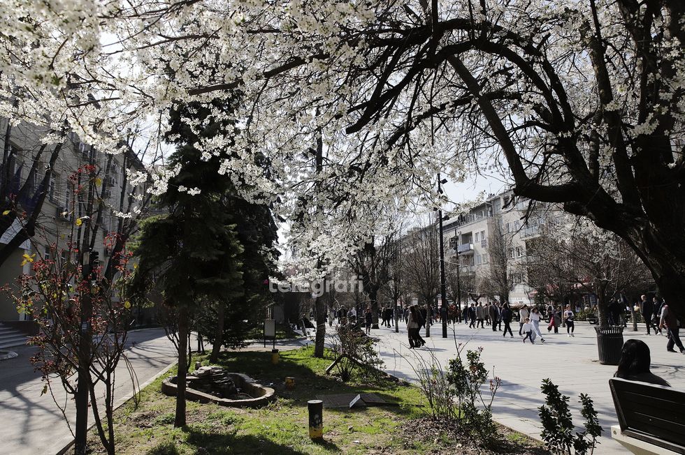 Mot i paqëndrueshëm gjatë javës  reshje të lehta dhe temperatura të ulëta