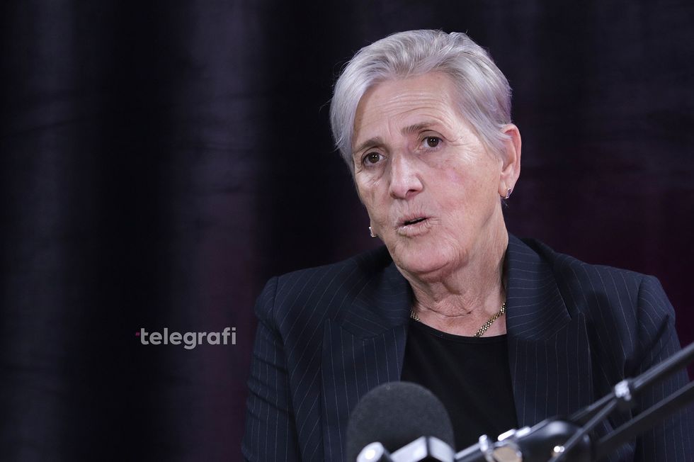 Fahrije Hoti rrëfen historinë e saj në  Rrugëtimi    nga lufta te ndërtimi i biznesit  Krusha 