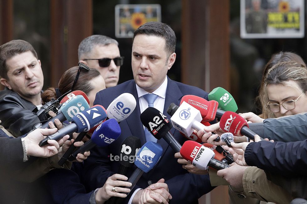  Show propagandues   Abdixhiku  S marrim pjesë në seancën për president