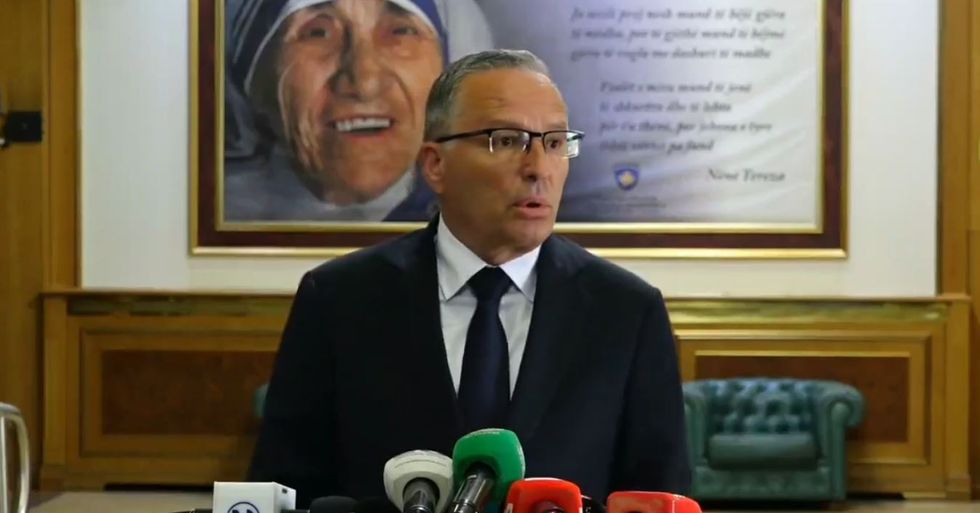 Hamza  Për çështjen e presidentit tema është e mbyllur