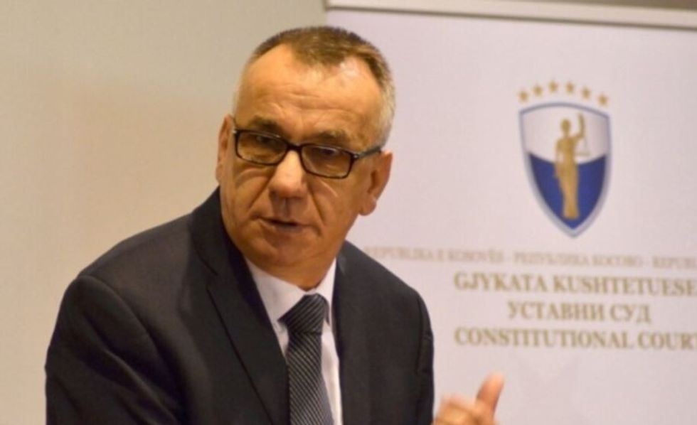 Hasani  Është puç  s ka procedurë pa 80 deputetë të pranishëm