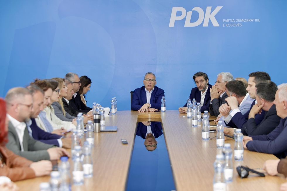 PDK  Po rrezikohet rendi kushtetues  do të kundërshtojmë çdo përpjekje për zgjedhje të njëanshme të presidentit