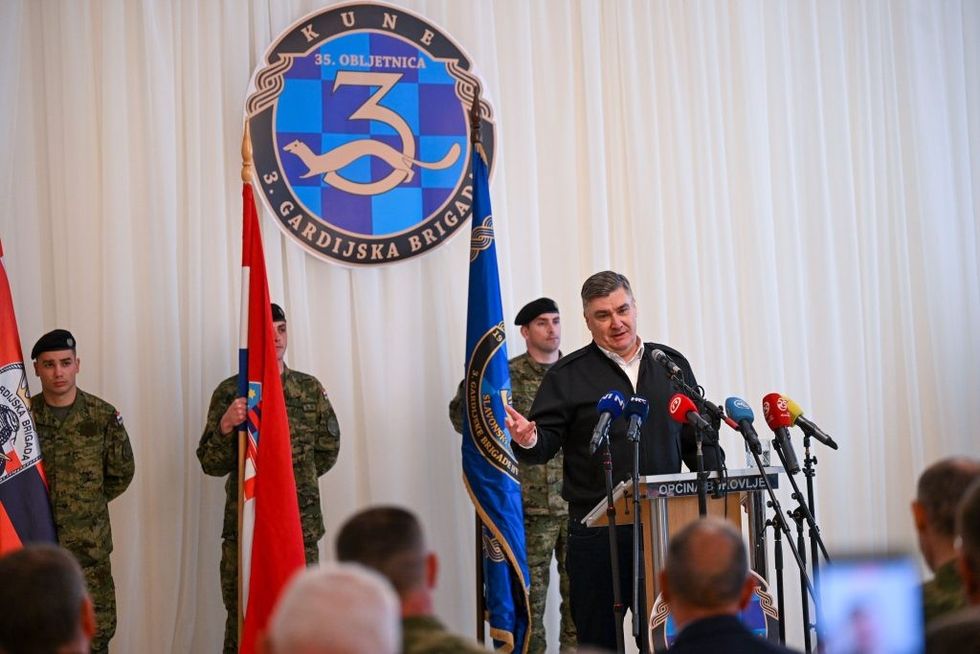 Milanoviq  Pretendimet se Kroacia  Shqipëria dhe Kosova do ta sulmojnë Serbinë janë marrëzira