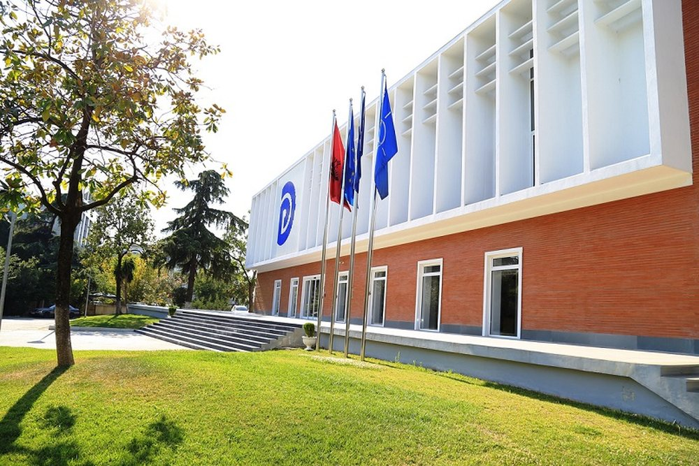 Mbyllet afati për kandidaturat në PD — pesë emra në garë