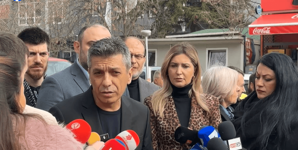 Mexhiti  Me gjuhën shqipe janë bërë pazare politike  kaosi i shkaktuar është vetëm pasojë e pazareve për pushtet