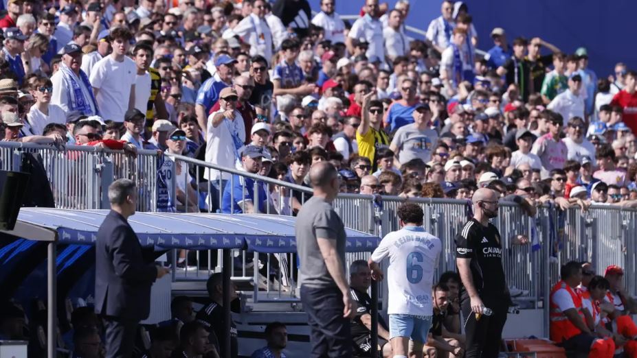 Kaos në Spanjë me Keidi Baren  bëri sherr me trajnerin dhe tifozët e tij gjatë ndeshjes  Futbollisti kërkon falje