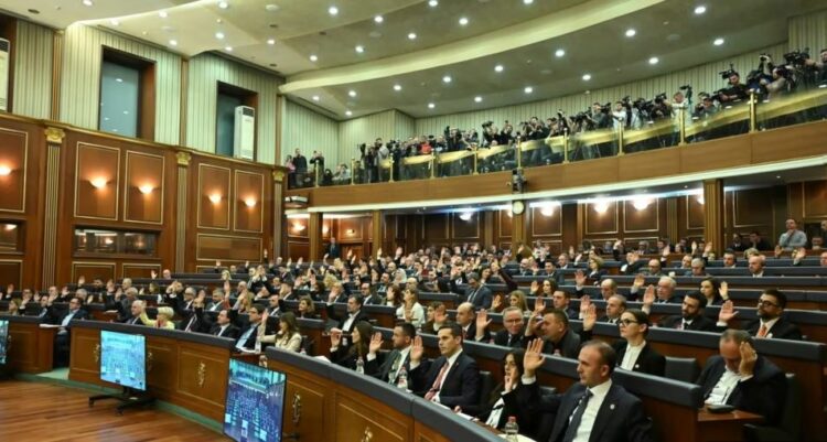 Kuvendi i Kosovës miraton katër marrëveshje ndërkombëtare  por jo rezolutën për naftën 