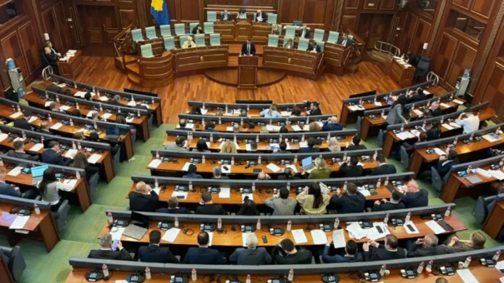 Vetëvendosja propozon 2 kandidatura për presidentin e Kosovës Ja kush janë 2 zonjat që do të votohen në parlament EMRAT