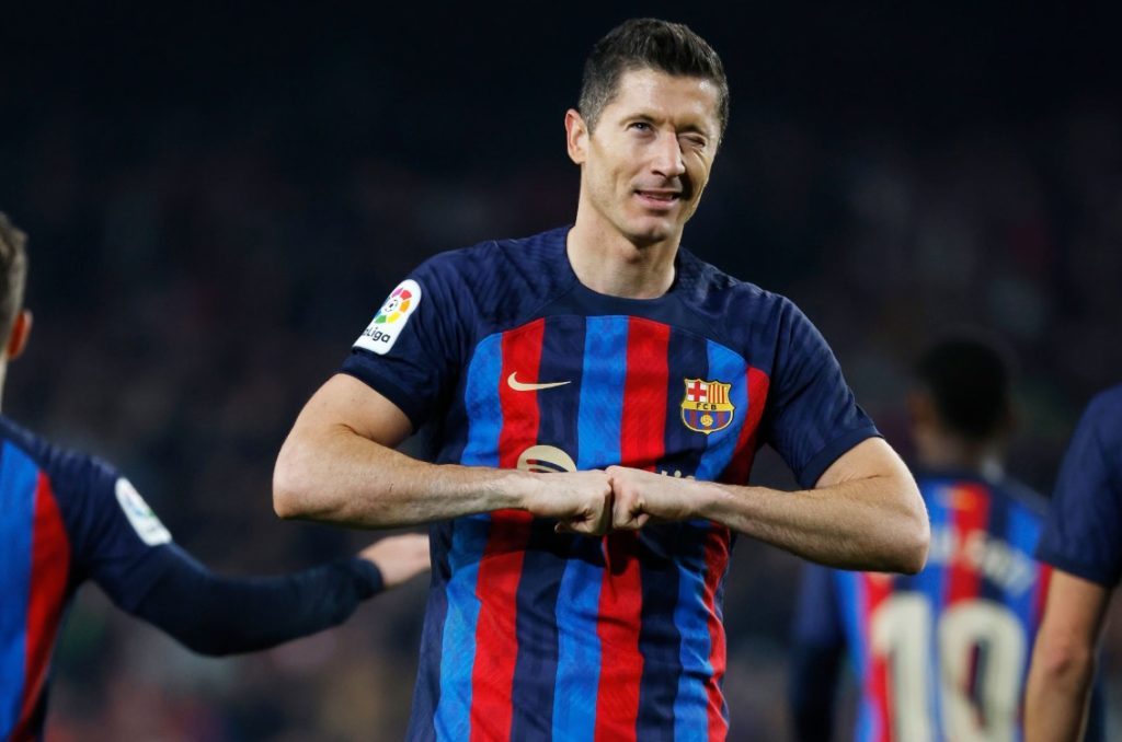   Zbutet  Barça  Lewandowski mund të qëndrojë  por vetëm me një kusht