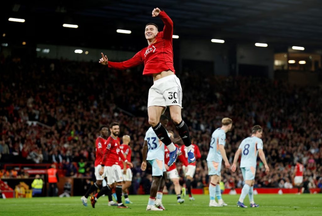 Man United sheh nga Champions  por Carrick frenon festën  Nuk kemi arritur asgjë  VIDEO 